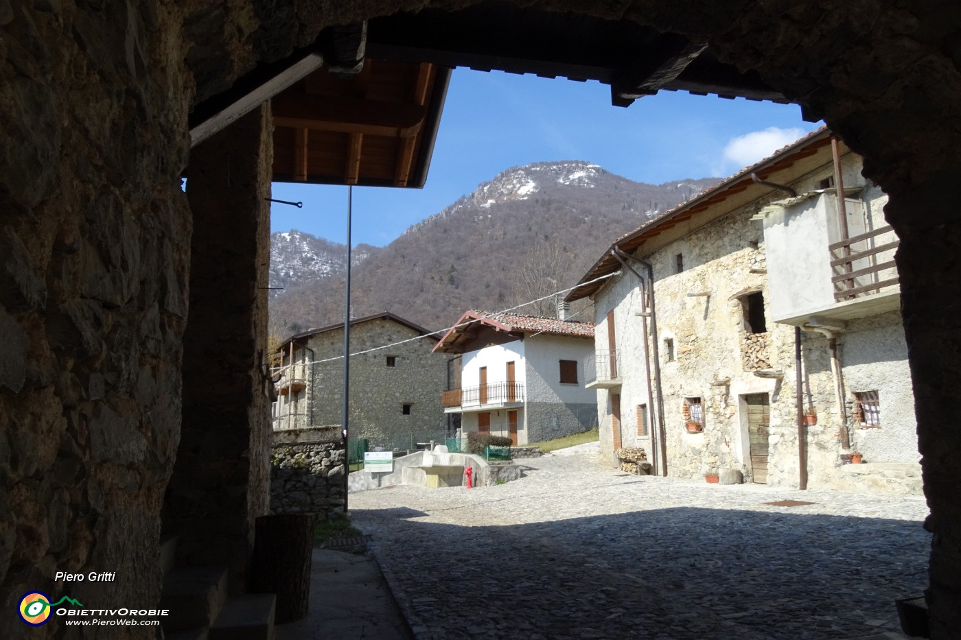 86 Ingresso a Vettarola.JPG